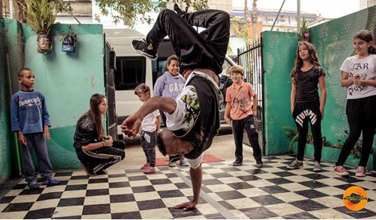 hip-hop-aproxima-jovens-da-periferia-da-escola-portal-de-educa-o-do